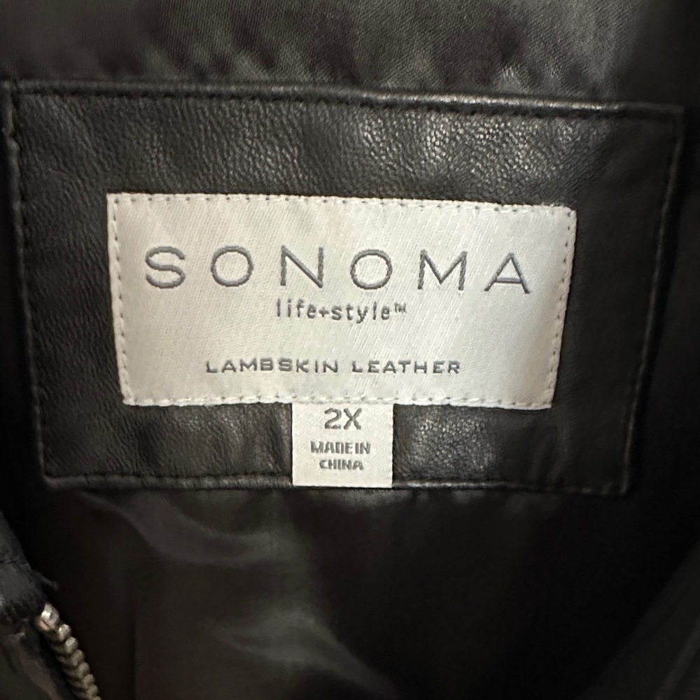 Women’s Black Lambskin Jacket - Picture 3 of 3